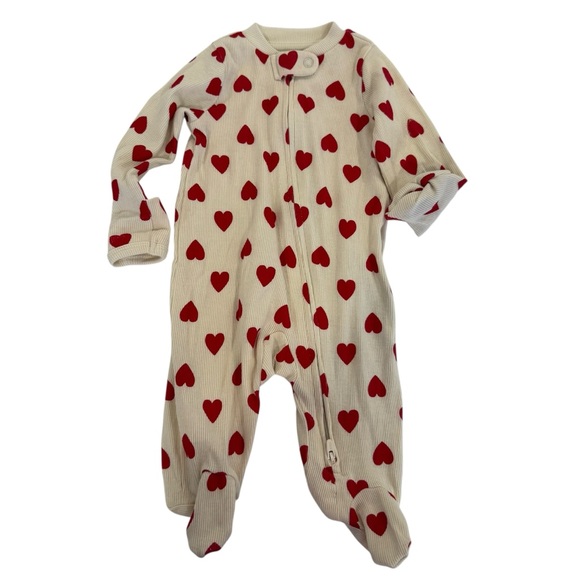 5 for $25!! Baby Girl 0-3 Mo Bundle of 23!! Old Navy!Little Planet - Small Story - Picture 5 of 10